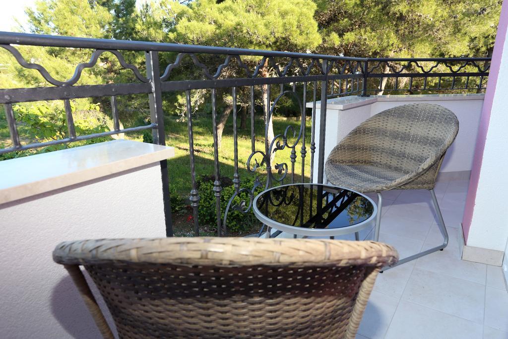 פירובאץ Apartments La Mirage מראה חיצוני תמונה