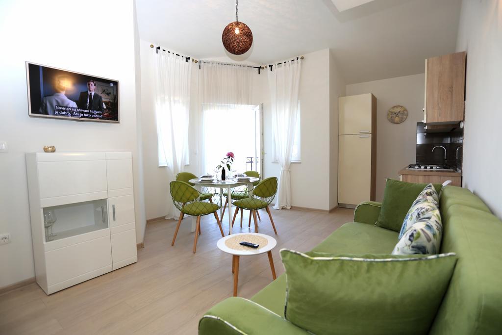 פירובאץ Apartments La Mirage מראה חיצוני תמונה